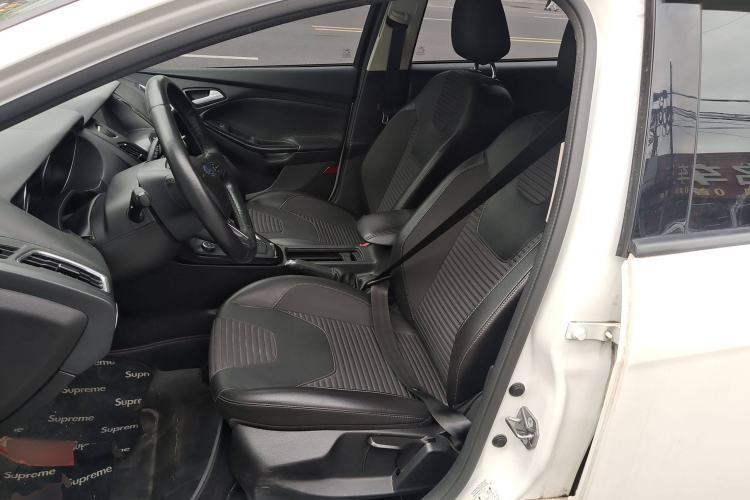 Used Ford Focus 2017 Hatchback 1.6L Automatic Fashion Edition Smart Drive Version