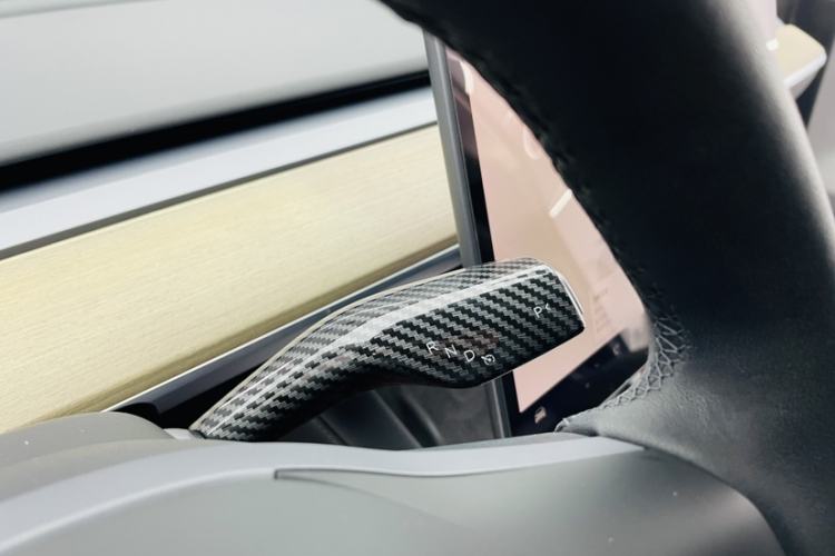 Used Tesla Model Y 2022 Rear-Wheel-Drive Version
