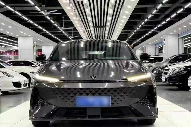 Used Changan UNI-V 2024 1.5T Prestige Sport Edition