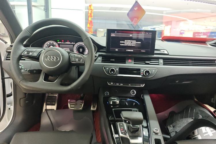 Used Audi A4L 2024 40 TFSI Luxury Dynamic Edition
