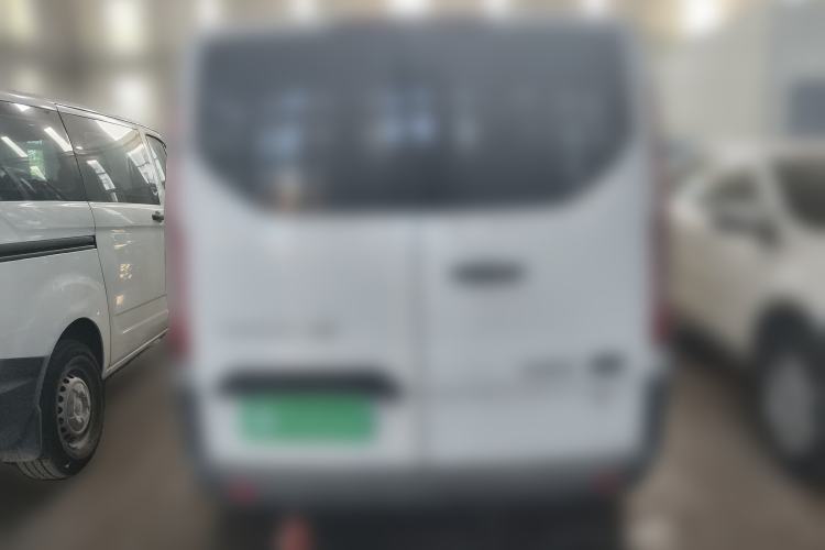 Used Ford Transit 2017 2.0T Diesel Multi-Purpose Commercial Vehicle Short Wheelbase Low Roof China V Standard