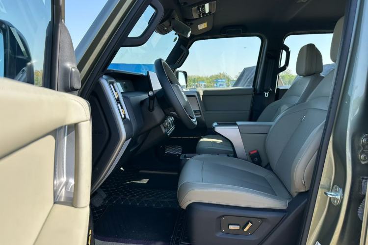 Used  V23 2025 501 Four-Wheel Drive Intelligent Driving Version