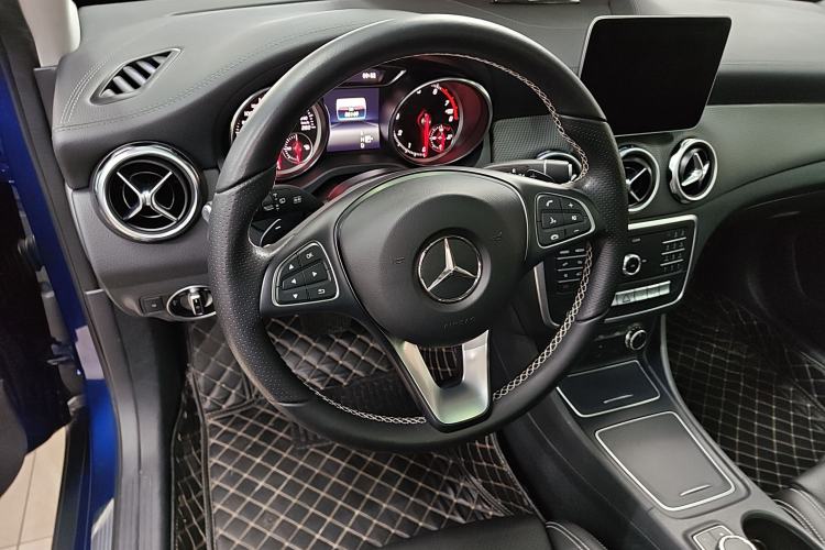 Used Mercedes-Benz GLA 2018 GLA 200 Fashion Model
