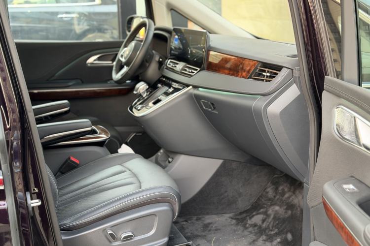 Used Hongqi HQ9 PHEV 2024 2.0T Four-Wheel Drive Luxury Edition