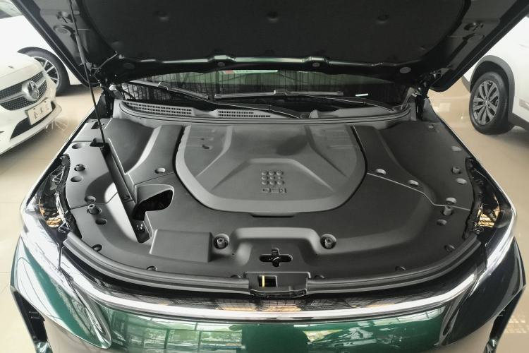 Used  E5 PLUS 2025 120km Standard Travel Custom Edition 5 Seats
