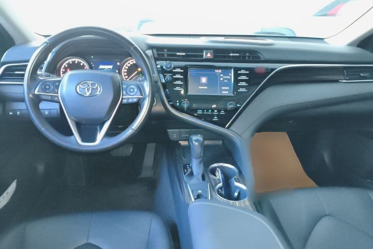 Used Toyota Camry 2018 2.0G Luxury Edition