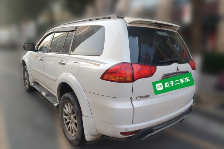 Used Mitsubishi Pajero Sport 2013 3.0L Automatic 4x4 Executive Edition
