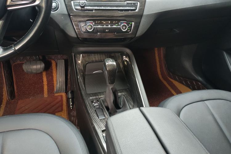 Used BMW X1 2018 sDrive20Li Leading Model
