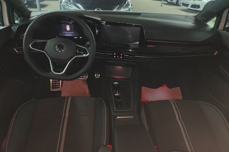 Used Volkswagen Golf 2023 Facelift 280TSI DSG R-Line
