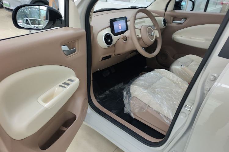 Used Wuling Hongguang MINIEV 2025 Four-Door Version Advanced Edition
