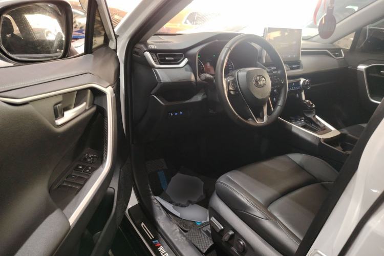 Used Toyota Wildlander 2022 2.0L CVT Two-Wheel Drive Luxury PLUS Edition