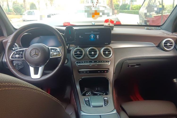 Used Mercedes-Benz GLC 2020 Facelift GLC 300 L 4MATIC Dynamic Edition
