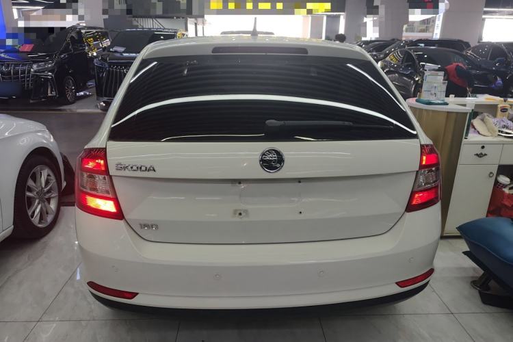 Used Skoda Rapid Spaceback 2018 1.6L Automatic Standard Edition