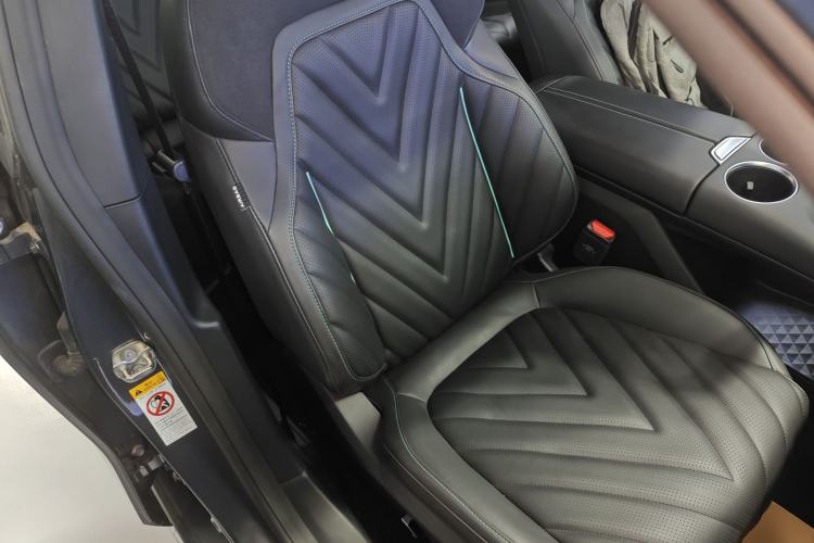 Used  SL03 2023 200Max Range-Extended Version