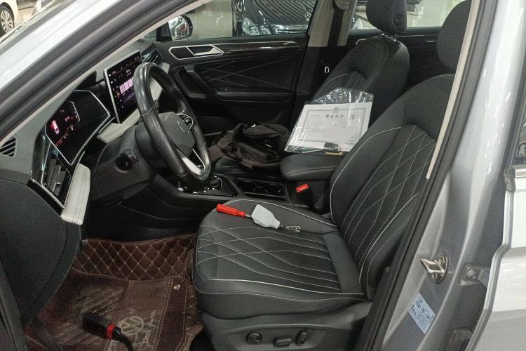 Used Volkswagen Tiguan L 2022 330TSI Automatic Two-Wheel Drive Smart Edition
