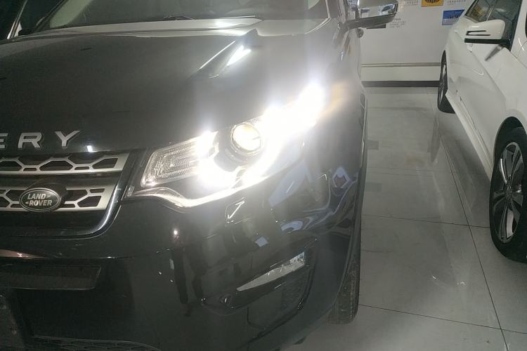 Used Land Rover Discovery Sport 2018 240 PS SE Version