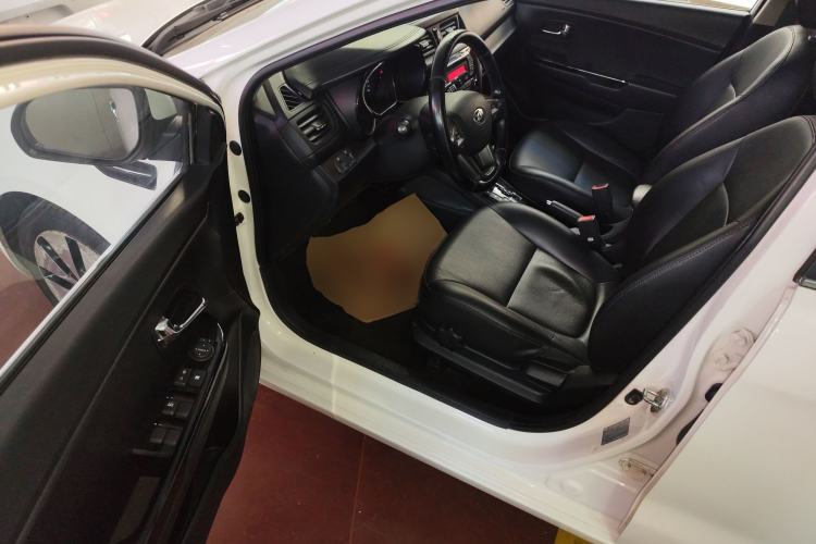 Used Kia K2 2012 Hatchback 1.6L AT Premium Commemorative Edition
