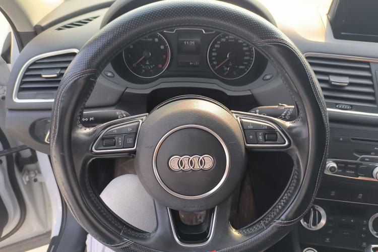 Used Audi Q3 2015 30 TFSI Comfort Model