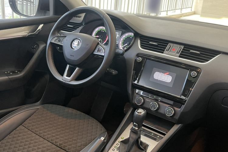 Used Skoda Octavia 2018 TSI280 DSG Luxury Edition
