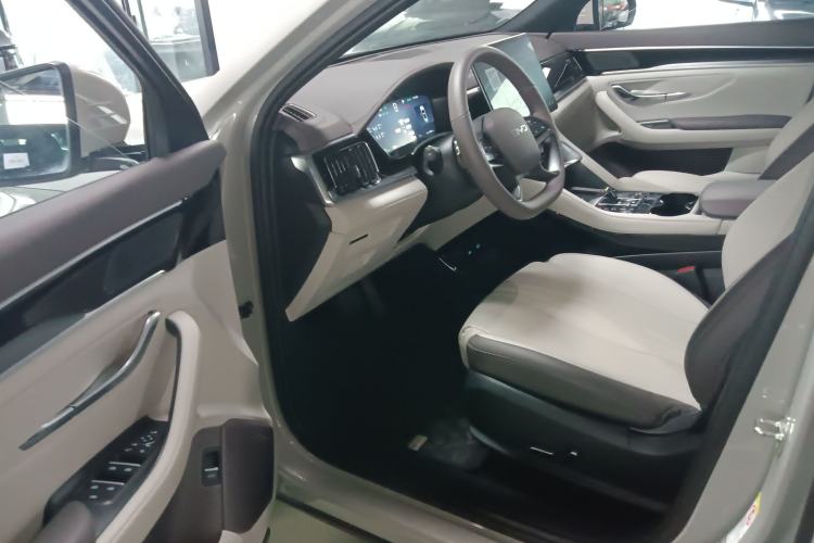Used BYD Song PLUS New Energy 2025 EV Intelligent Driving Version 520km Premium Model
