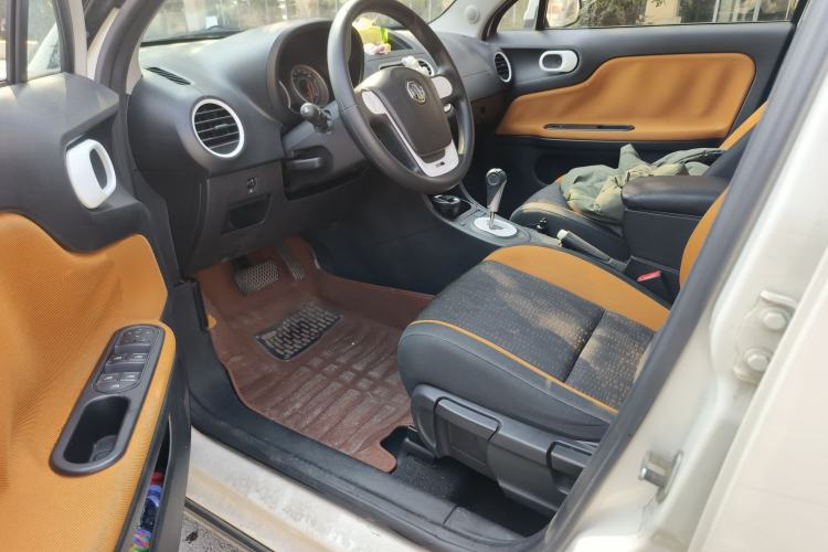 Used MG 3SW 2015 1.5L AMT Elite Model
