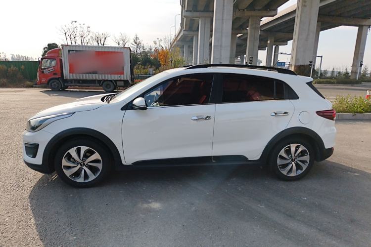 Used Kia KX Cross 2017 1.4L AT GLS
