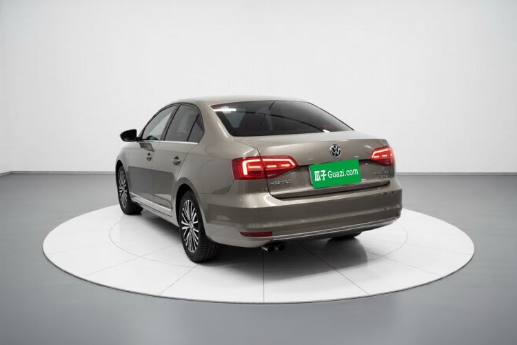 Used Volkswagen Sagitar 2017 230TSI Automatic Luxury Edition