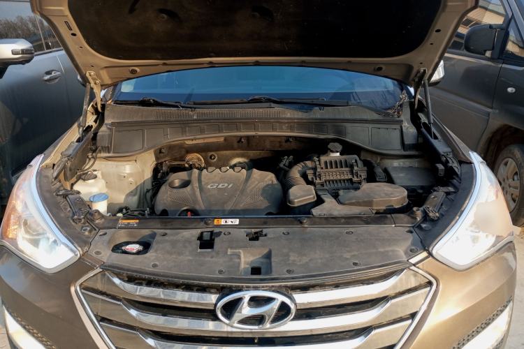 Used Hyundai Santa Fe 2013 2.4L Automatic Two-Wheel Drive Smart Version
