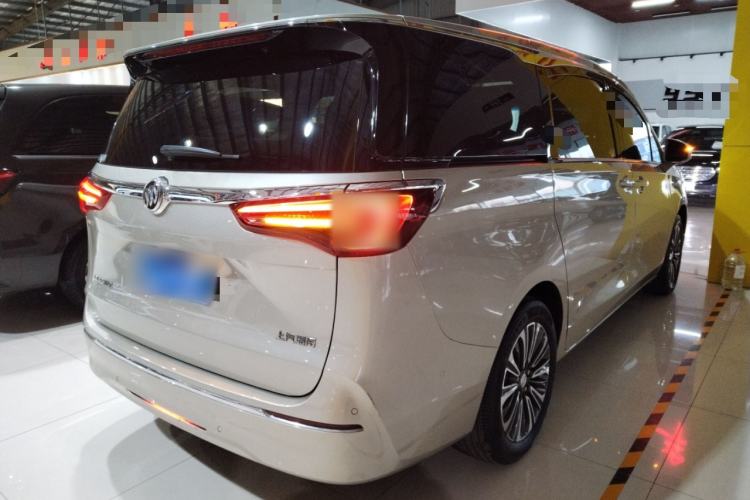 Used Buick GL8 2021 ES Landtrek 653T Luxury Model
