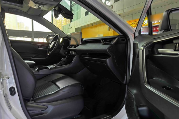 Used Toyota Wildlander 2020 2.0L CVT 4x4 Tech Edition
