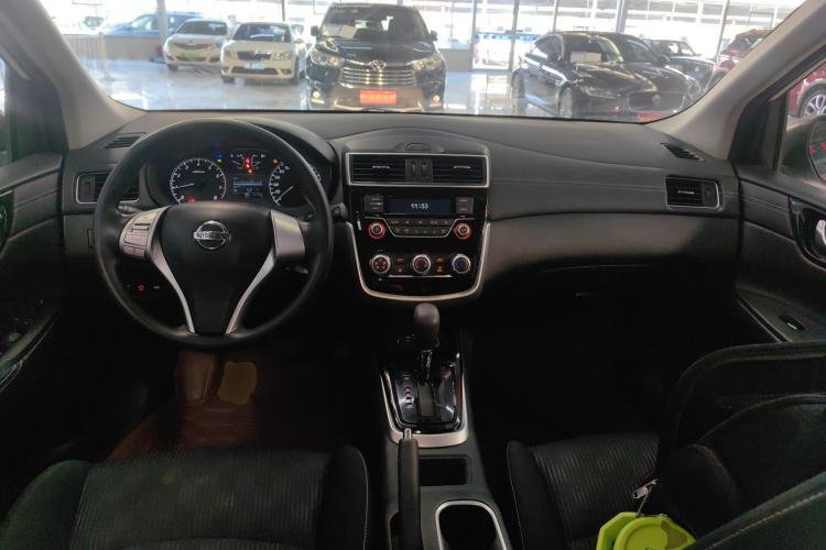 Used Nissan Tiida 2021 1.6L CVT Cool Edition
