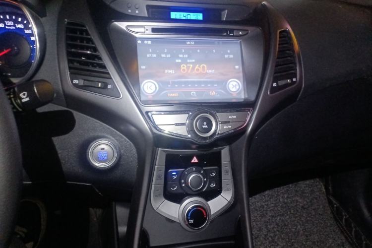 Used Hyundai Elantra 2015 1.6L Manual Leading Model
