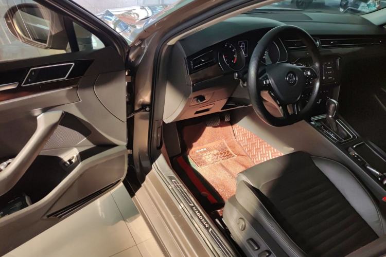 Used Volkswagen Magotan 2019 330TSI DSG Luxury Version China VI Standard
