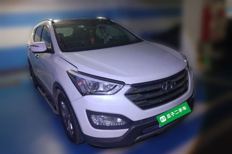 Used Hyundai Santa Fe 2015 2.0T Automatic 4x4 Smart 7-Seater
