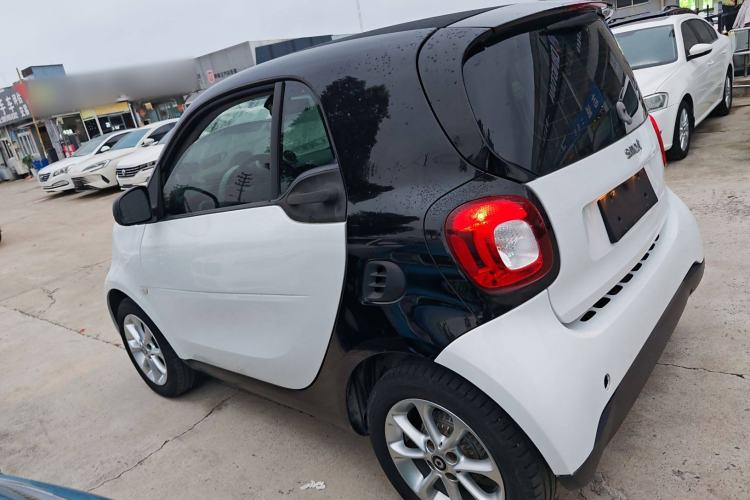 Used  fortwo 2018 1.0L 52kW Hardtop Dynamic Version China V
