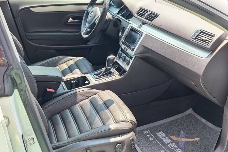 Used Volkswagen FAW-Volkswagen CC 2016 1.8TSI Luxury Model
