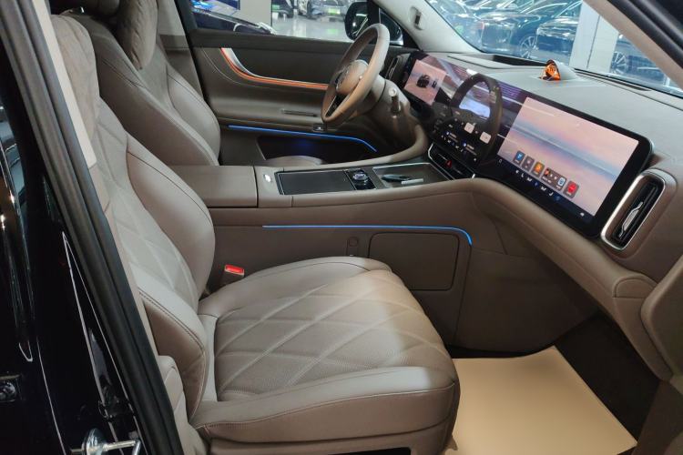 Used Hima AITO M9 2025 Extended-Range Ultra Version 52 kWh 5-Seater Edition