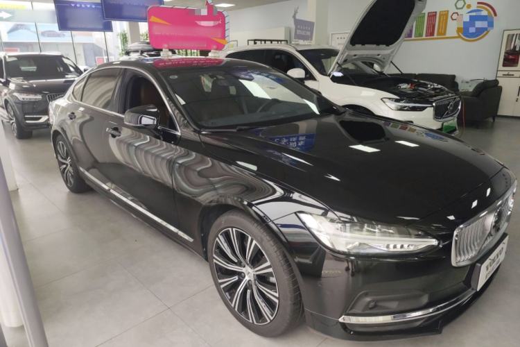 Used Volvo S90 2024 B5 Luxury Smart Edition
