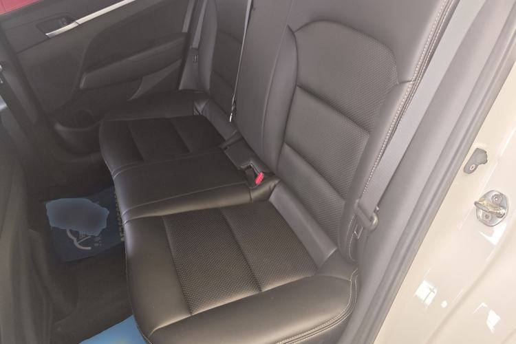 Used Hyundai Elantra (6th Generation / Lingdong) 2016 1.6L Automatic ZhiXuan – Elite Version