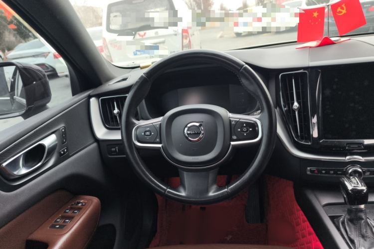 Used Volvo XC60 2021 T5 4x4 Smart Luxury Edition
