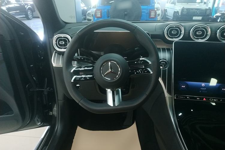 Used Mercedes-Benz GLC 2024 GLC 300 L 4MATIC Dynamic Edition 5-seater