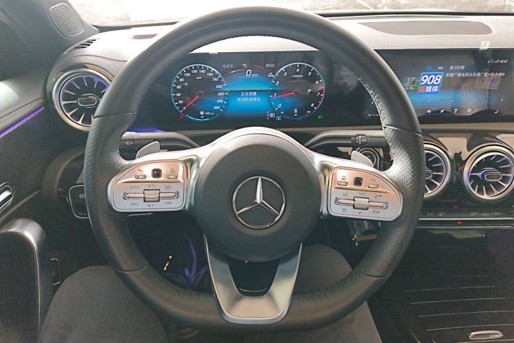 Used Mercedes-Benz A-Class 2022 Revised Version A 200 L Sport Sedan Fashionable Style
