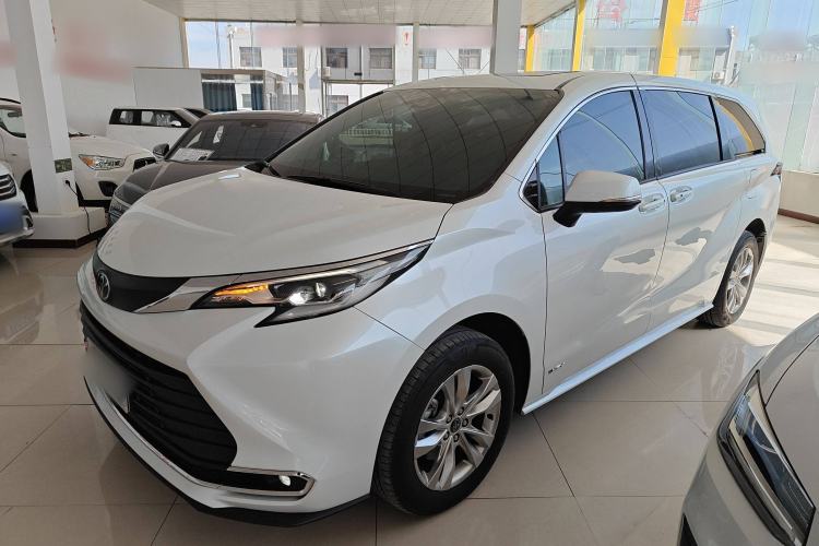 Used Toyota Sienna 2024 2.5L Hybrid Comfort Edition
