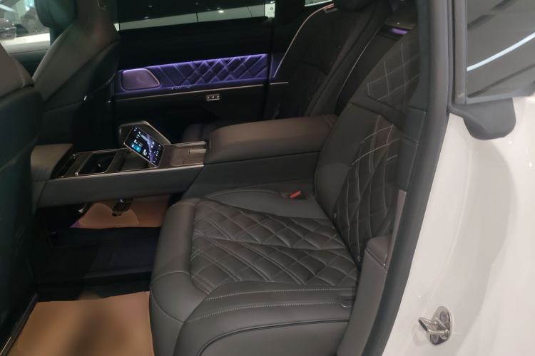 Used Nio ET9 2025 100 kWh