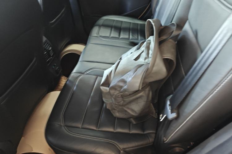 Used Ford Kuga 2017 EcoBoost 180 Two-Wheel-Drive Tiger Leap Model
