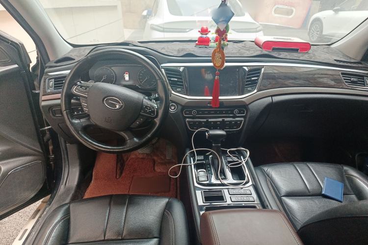 Used GAC Trumpchi GS8 2017 320T Two-Wheel Drive Luxury Smart Connectivity Version (7 Seats)
