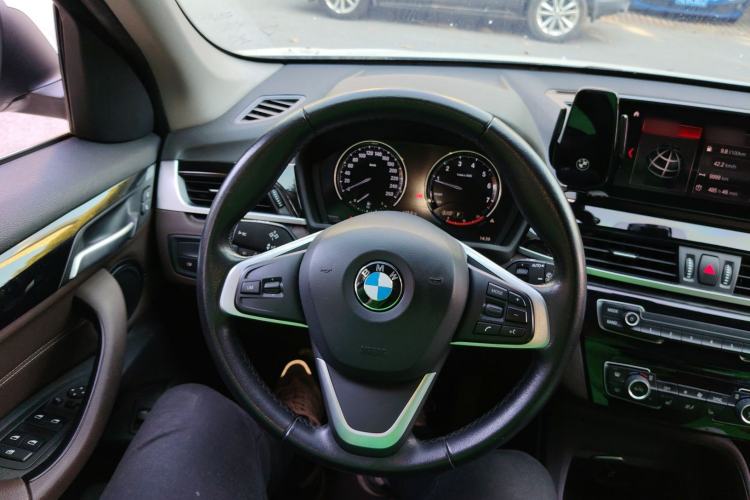 Used BMW X1 2020 sDrive25Li Leading Model
