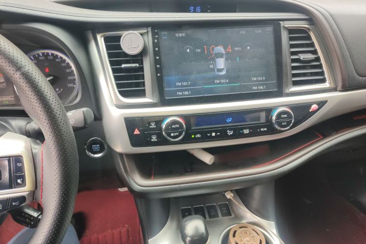 Used Toyota Highlander 2018 2.0T Four-Wheel Drive Luxury Edition 7 Seats China V Emission Standard