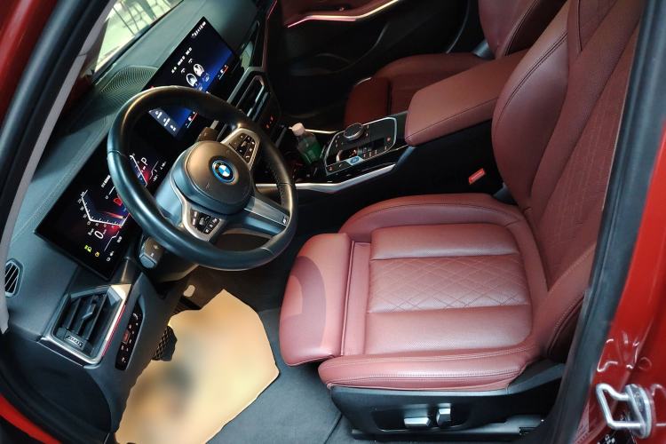 Used BMW i3 2022 eDrive 35 L
