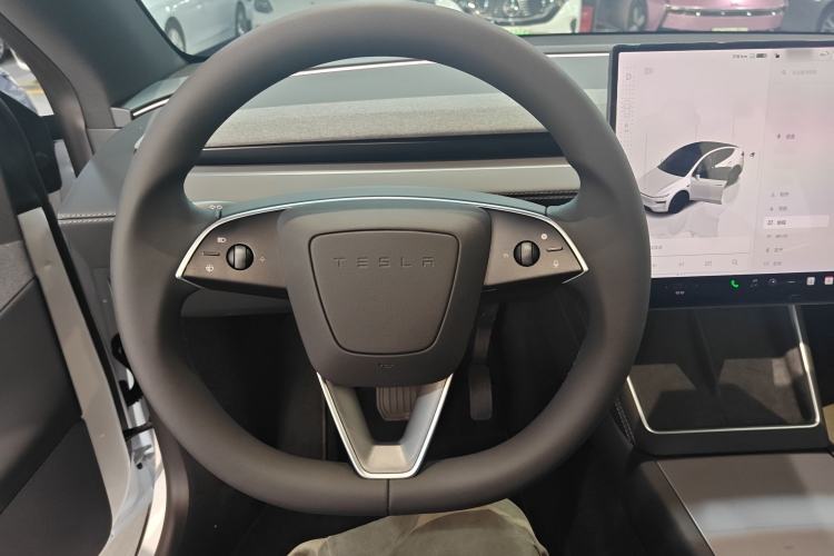 Used Tesla Model Y 2026 Rear-Drive Model